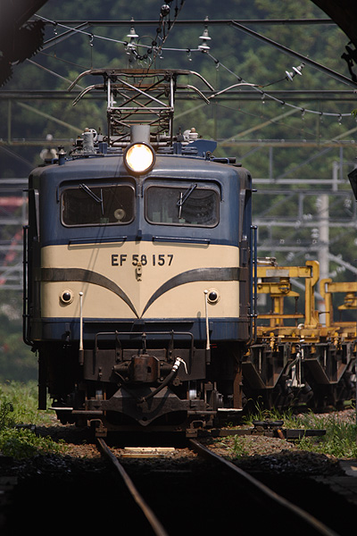 貨物列車と機関車の写真館 Ef58 157